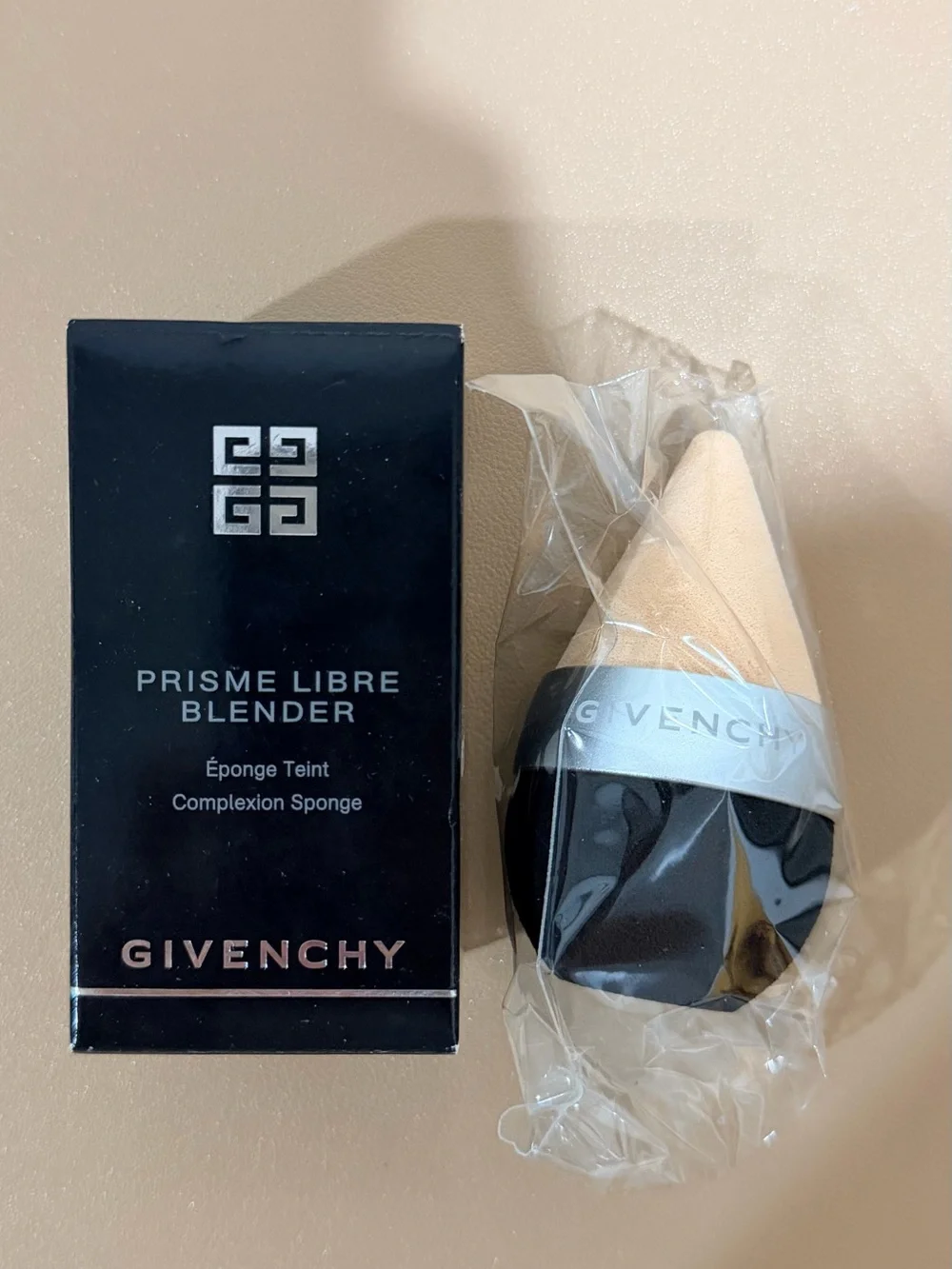 Givenchy Prisme Libre Complexion Sponge